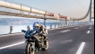 Мотоциклетният състезател ускорява до 400 км/ч ...